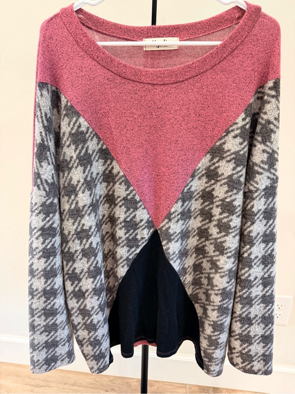 Haptics Colorblock Houndstooth Top | Size 2X | NWOT